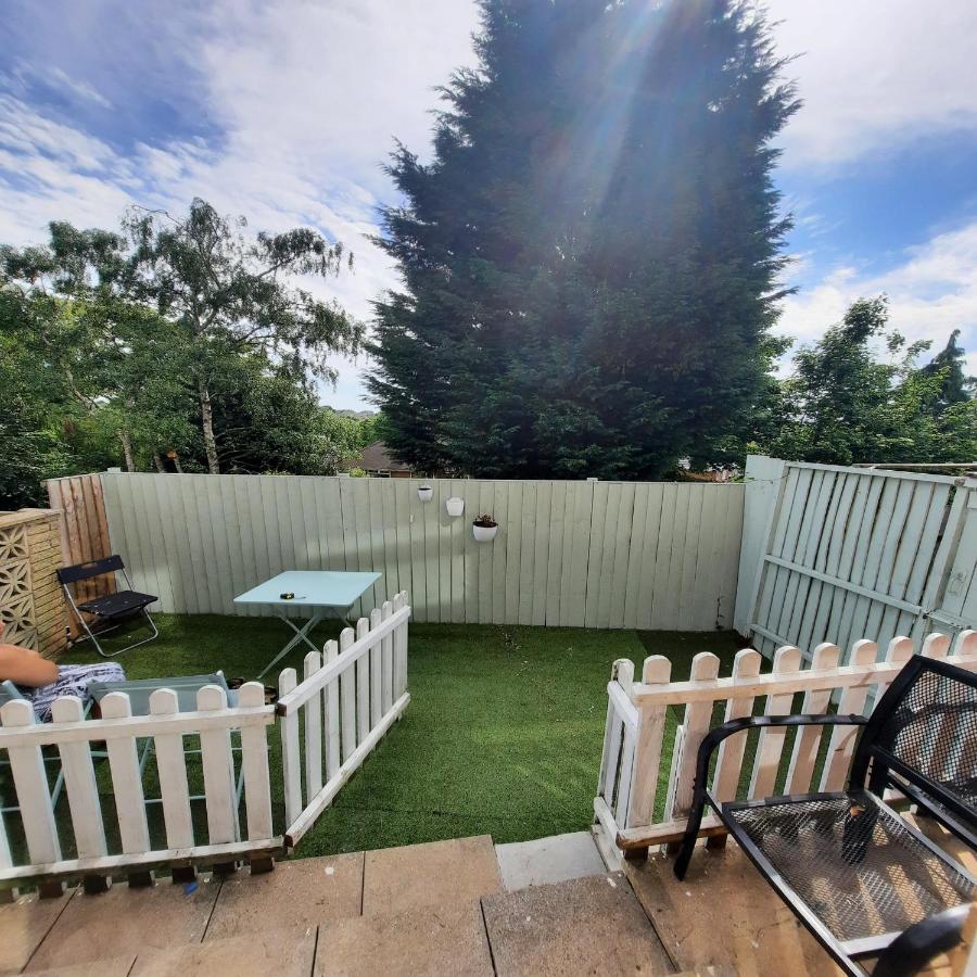 Apartment Blenheim Way: Quiet Family Retreat Near City Centre